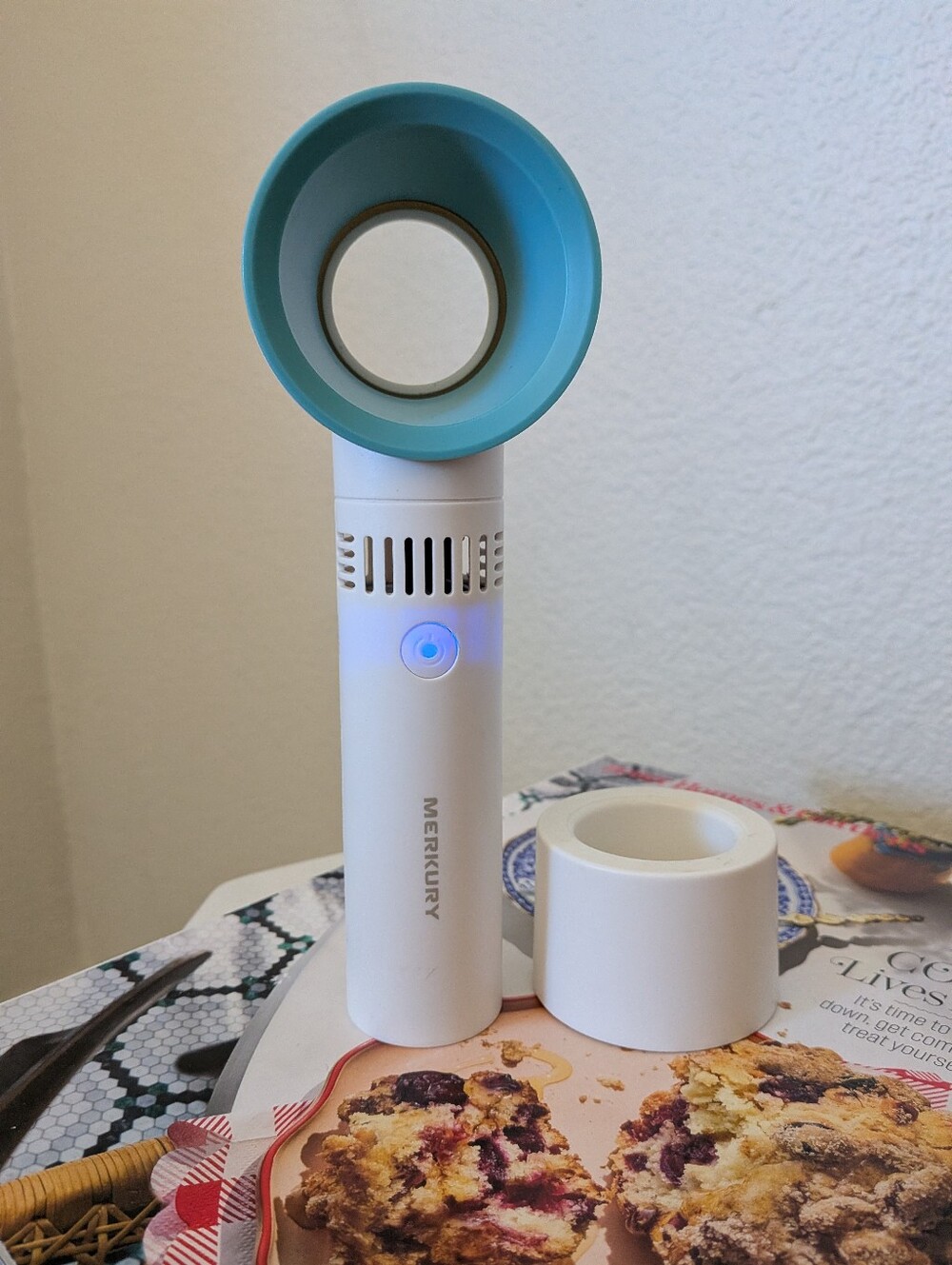 Bladeless Handheld Fan - Merkury